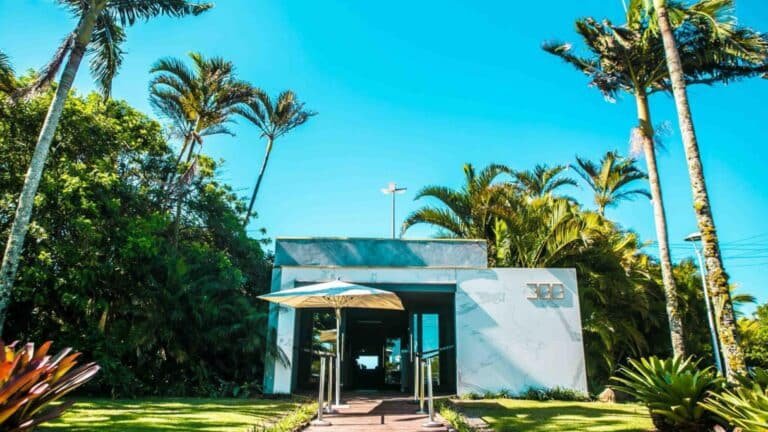 300 cosmo club 03 768x432